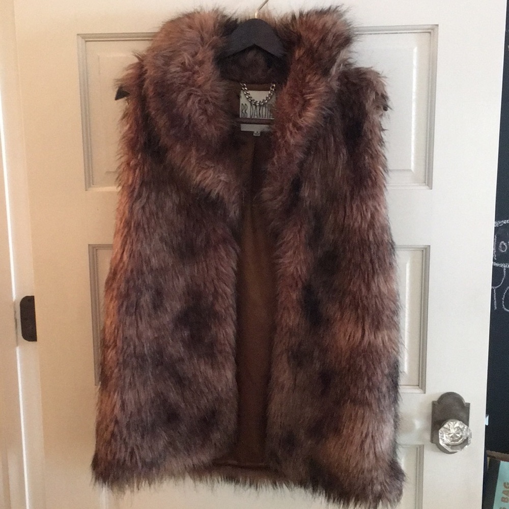 BB Dakota fur vest